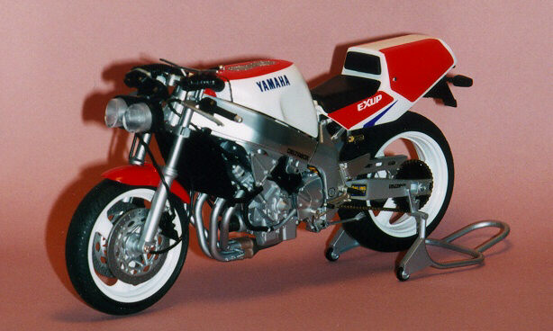 Tamiya 1/12 Yamaha FZR750R (OW01) '88 - Pictures
